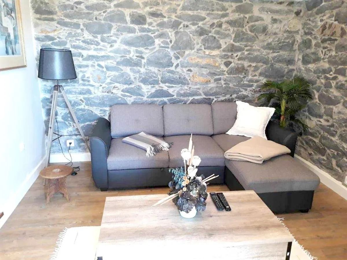 Charming House In Calheta With Sea View! location
